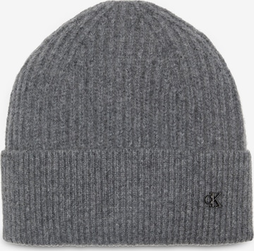 Calvin Klein Beanie in Grey: front