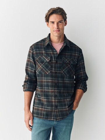 Next Regular Fit Skjorte i brun: forside