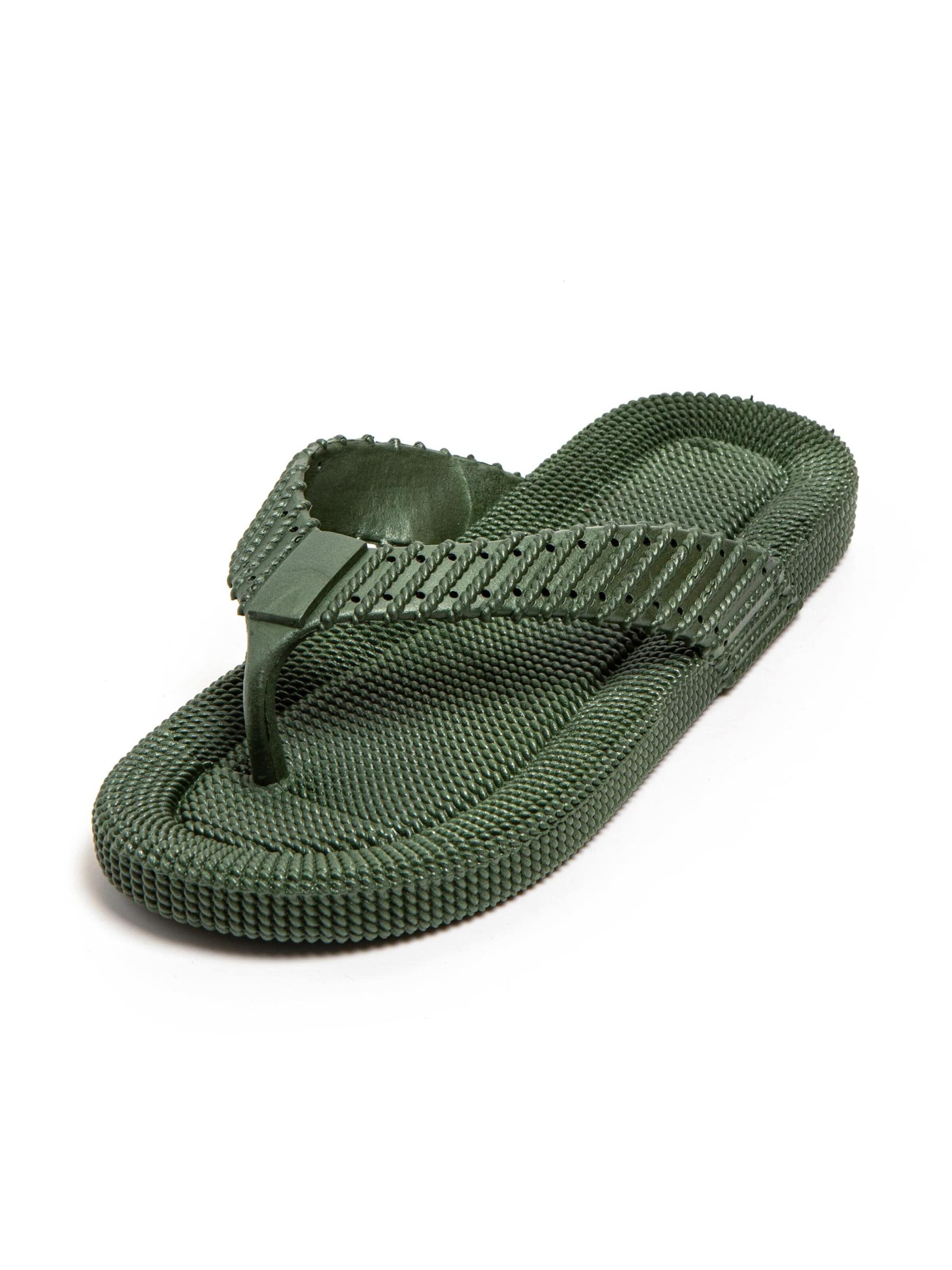 Claquettes / Tongs 'Sandito' Brasileras en vert : devant