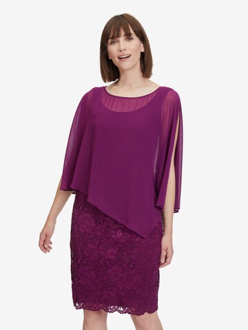 Robe de cocktail Vera Mont en violet : devant