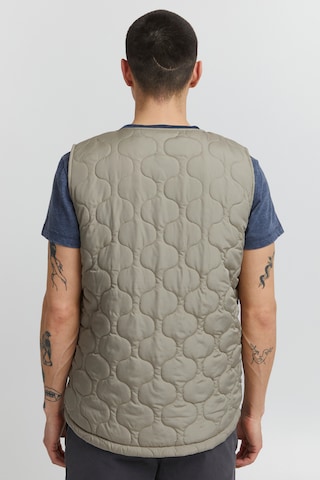 11 Project Vest in Green