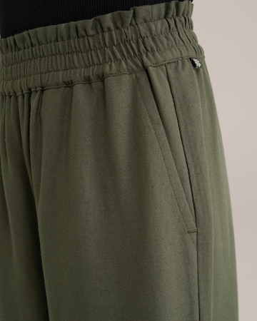 Regular Pantalon WE Fashion en vert