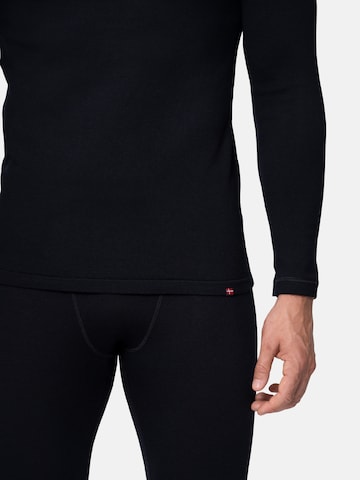 DANISH ENDURANCE Base Layer in Black