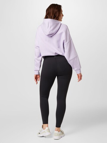 Skinny Pantaloni sport de la Reebok pe negru