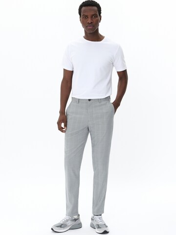 Regular Pantalon chino 'MALiam' Matinique en gris