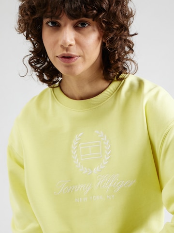 Felpa di TOMMY HILFIGER in giallo