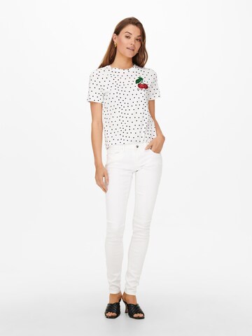 ONLY - Camiseta 'KITA' en blanco