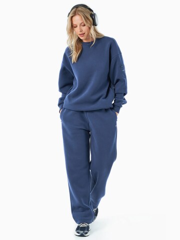 Organication Loosefit Hose in Blau