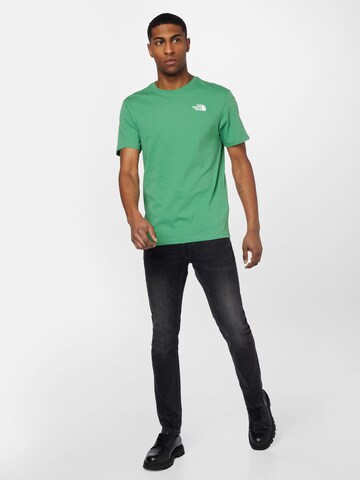 Coupe regular T-Shirt fonctionnel 'Redbox' THE NORTH FACE en vert