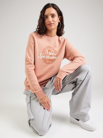 Nike SportswearSweater majica 'CLUB FLC' - zlatna boja