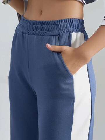 Wide leg Pantaloni di Hiccup in blu