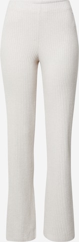 TOM TAILOR DENIM - Acampanado Pantalón en blanco: frente