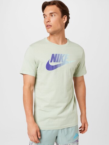 Nike Sportswear Shirt in Groen: voorkant