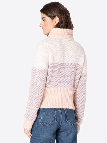 Pull-over 'NORTZA' SKFK en rose