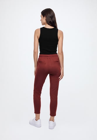 ICHI - Tapered Pantalón plisado 'KATE' en rojo