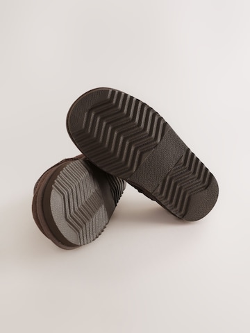 Next - Zapatillas de casa en marrón