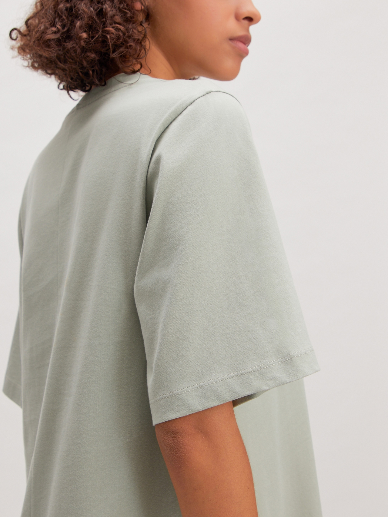EDITED Nouveautés Robe 'Kallie' gris