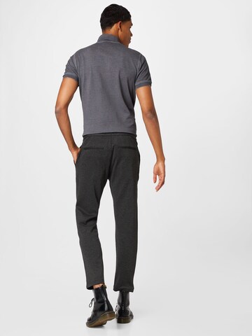 Coupe slim Pantalon à pince ESPRIT en marron