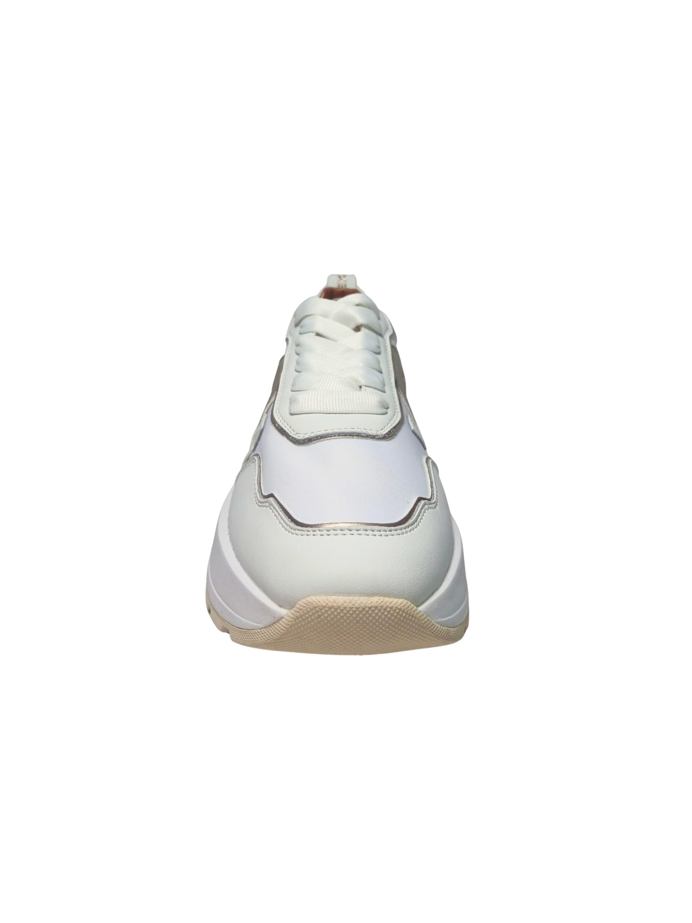 Sneaker bassa di Alexander Smith in bianco