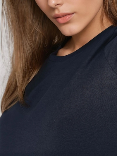 Busem T-shirt en marine, Vue avec produit