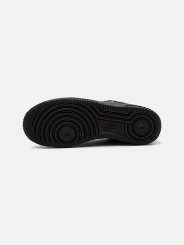 Nike Sportswear Sneakers laag 'AIR FORCE 1 '07' in Zwart