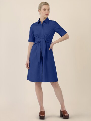 APART Kleid in Blau
