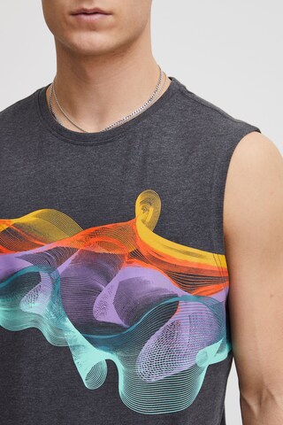 !Solid - Camisa em cinzento