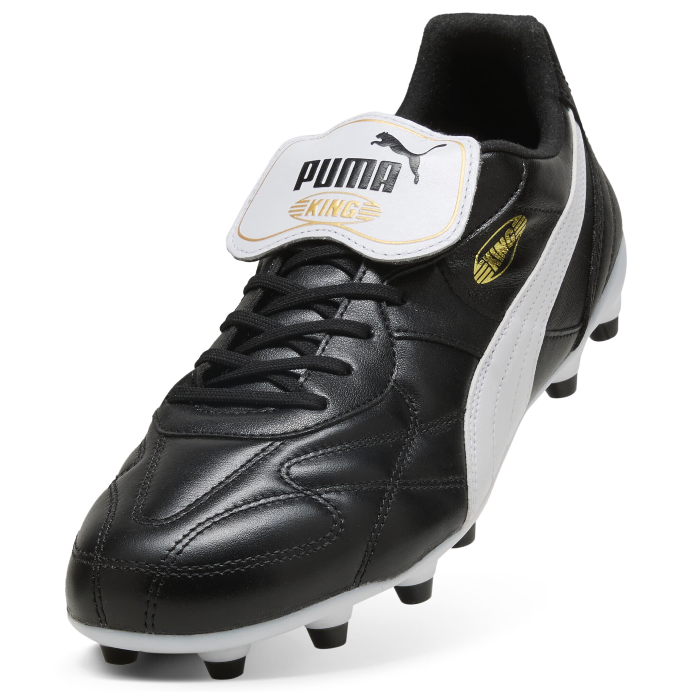 PUMA Soccer shoe in Black