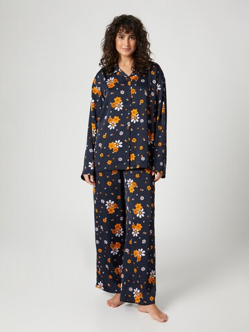 Pijama 'Marou' de la florence by mills exclusive for ABOUT YOU pe albastru: față