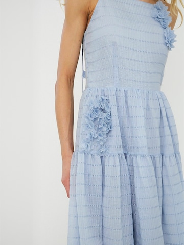Crās Dress ' Palmacras ' in Blau