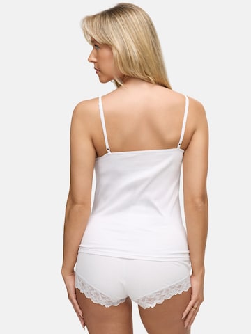 Shorty 'F909' di Tazzio in bianco