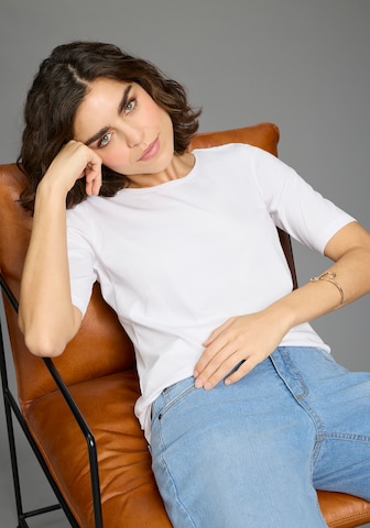 FLASHLIGHTS T-Shirt in Weiß: Vorderseite