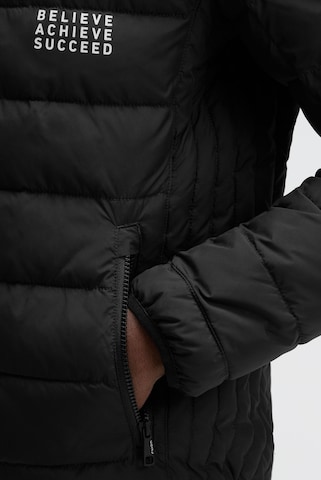 Veste outdoor CAMP DAVID en noir