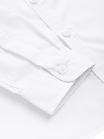 Coupe regular Chemise Next en blanc
