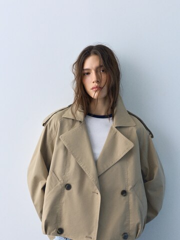 Pull&Bear Between-seasons coat in Beige: front