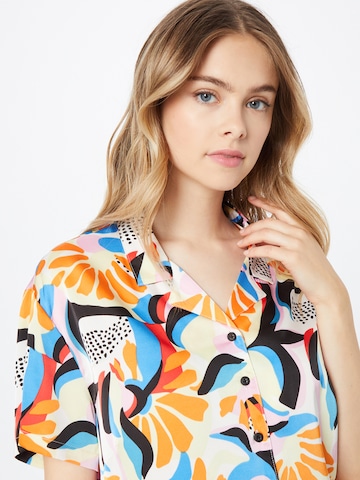 Camicia da donna 'Resort' di Urban Classics in colori misti