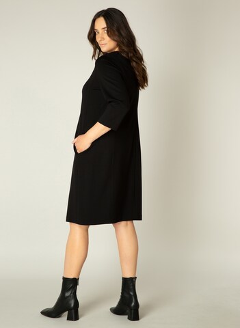 BASE LEVEL CURVY Dress 'Addy' in Black
