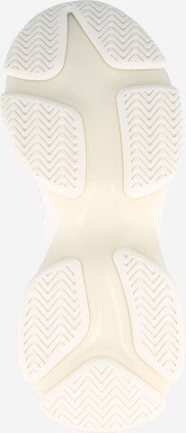 Baskets basses 'Mastery' STEVE MADDEN en blanc