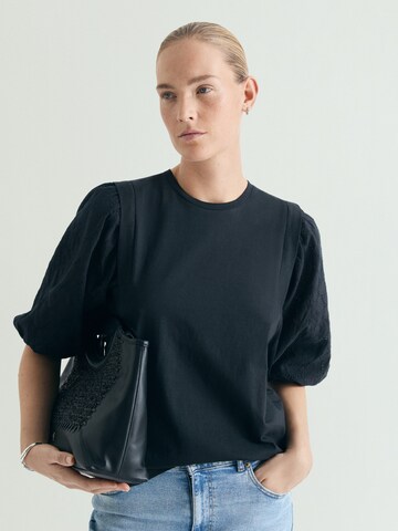 Scalpers Emb Puff Tee ' ' in Schwarz