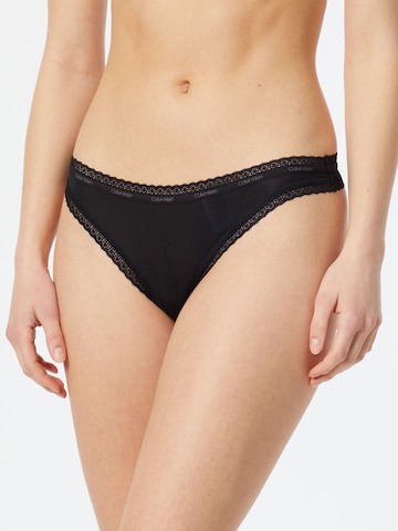 Calvin Klein Underwear String bugyik - vegyes színek: elől