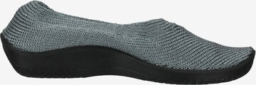 Chaussure basse Arcopedico en gris