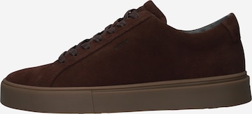 BLACKSTONE - Sapatilhas baixas 'Crag Finn CG119' em castanho: frente