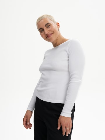 T-shirt 'MEHAR' MELA en blanc