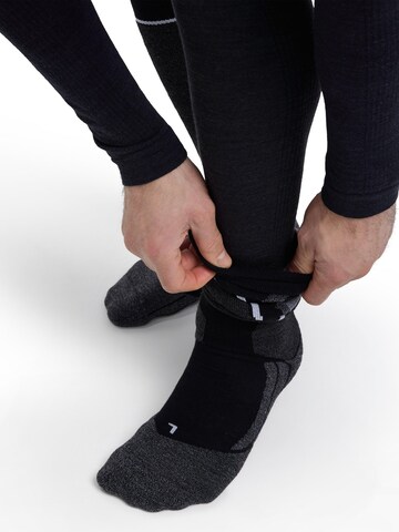 FALKE Regular Workout Pants in Black