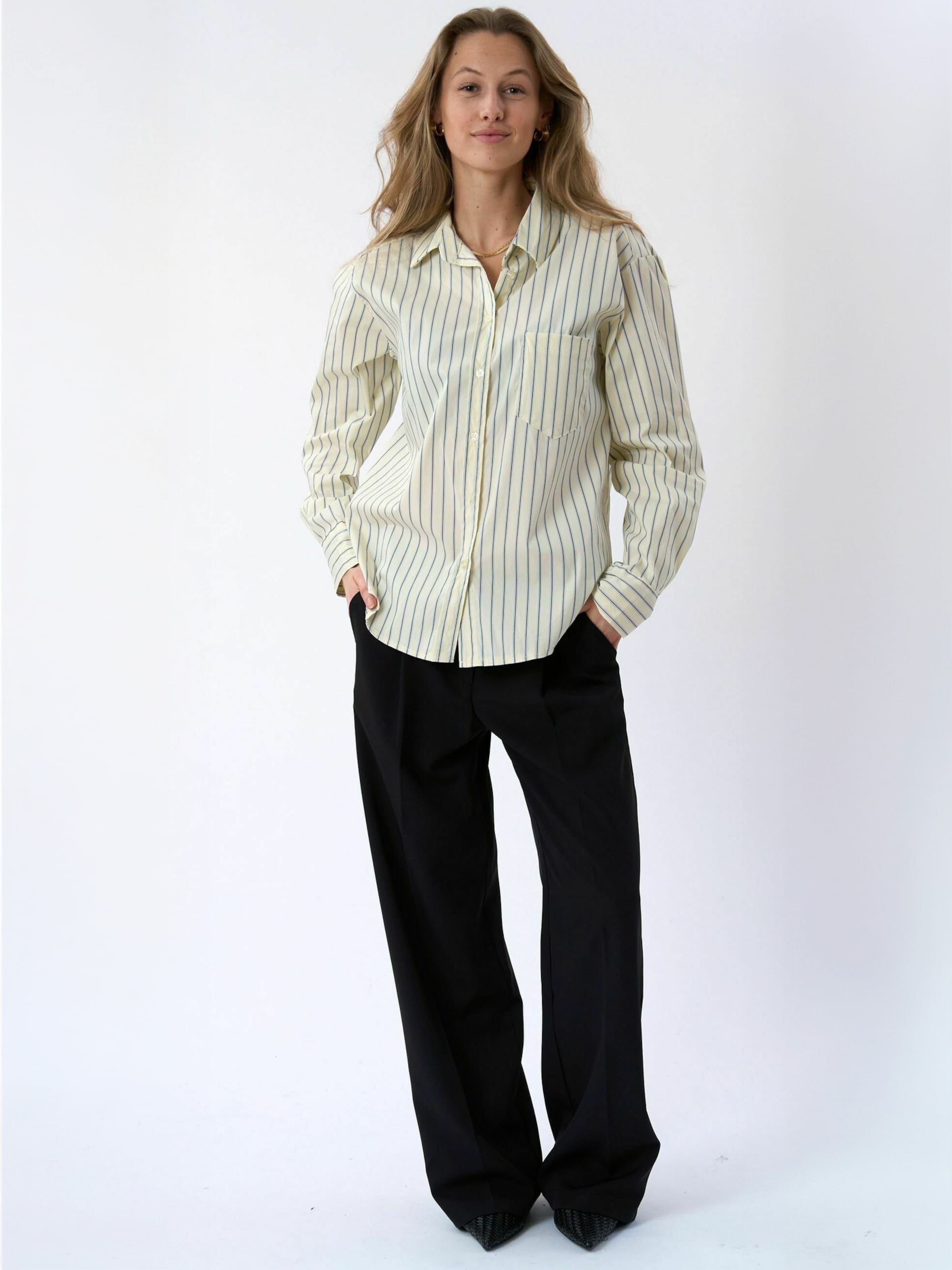 TEESHOPPEN - Camisa ' Thalia ' em amarelo