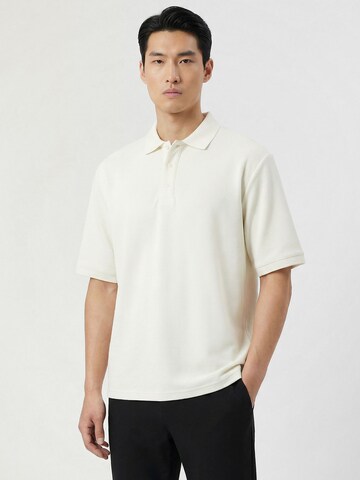 Everly Футболка в Белый: спереди