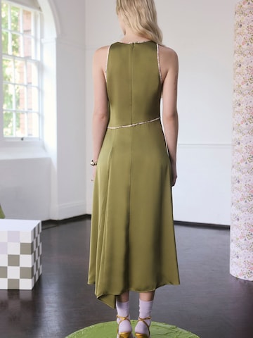 Rochie de la Cath Kidston pe verde