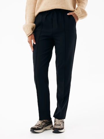 MEXX Tapered Byxa i svart: framsida