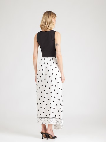 Gonna 'ALBBAA' di Ted Baker in bianco