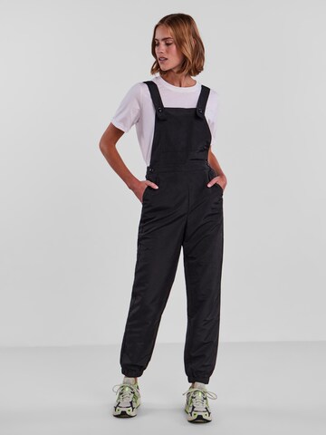 PIECES Jumpsuit 'Jylla' in Schwarz